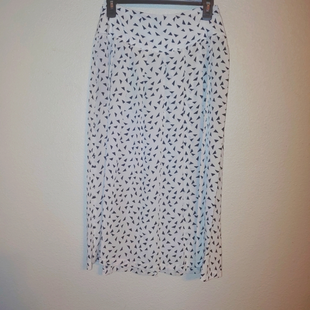 Michelle Stuart vintage triangle print 90s 2000s Y2K skirt navy white office